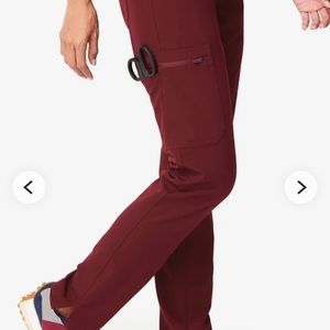 NWT Yola Skinny Figs Burgundy